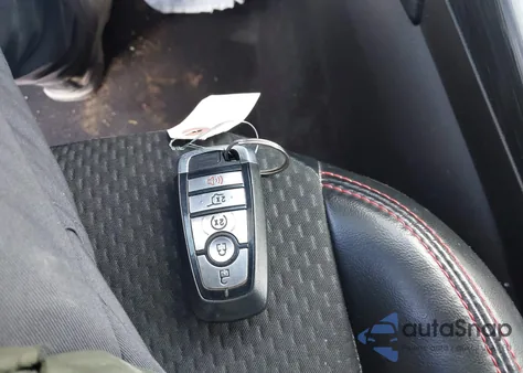 2023 Ford Escape St-Line z USA, uszkodzony, nr VIN 1FMCU9MN7PUB32912